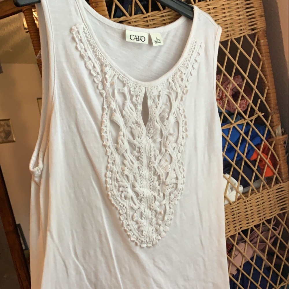 White lace tank top